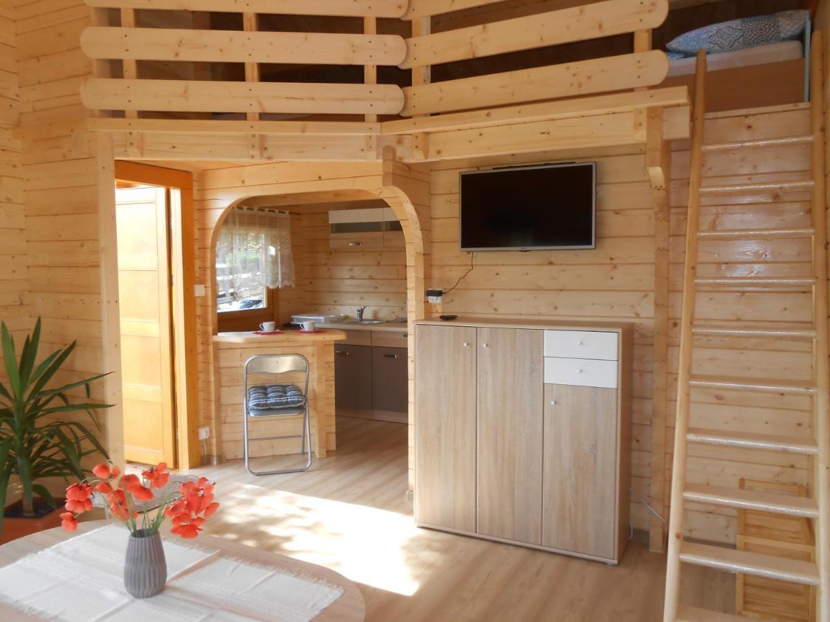Domek Pod Swierkiem Wapnica  Esterno foto